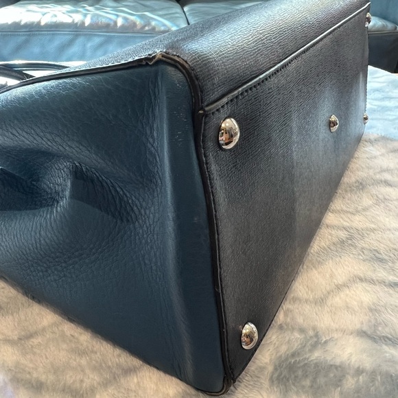 Fendi Vitello (Regular) Medium 2Jours Tote - Picture 7 of 16